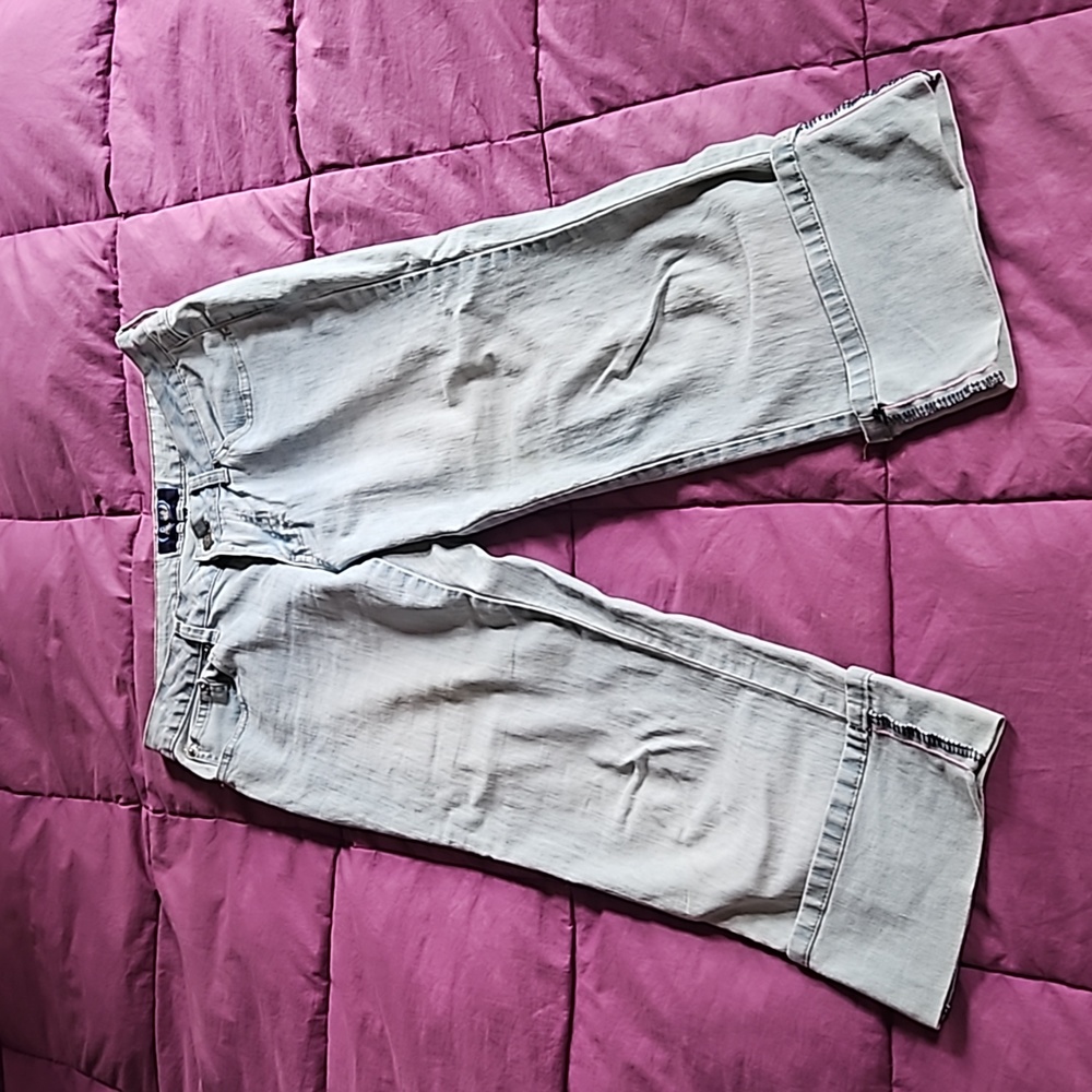 Angels Light Blue Stretchy Cropped Jeans w pink stitching Size M / 9 - 11